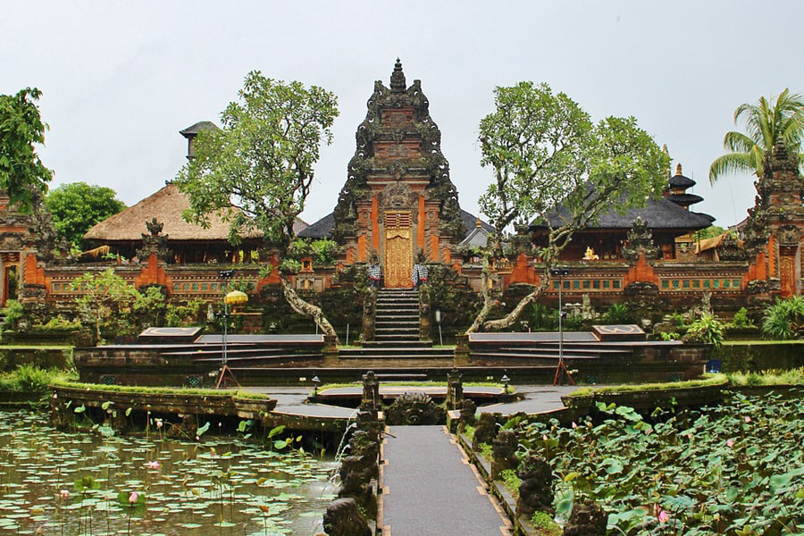 5 انشطة سياحية يمكن القيام بها في قصر أوبود الملكي في بالي
