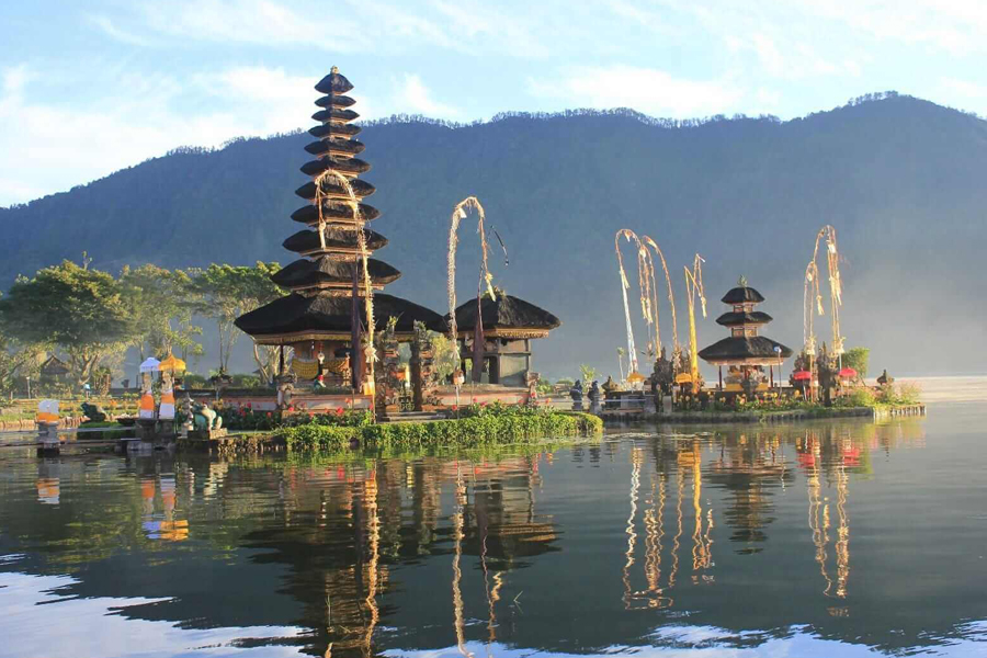 Bali car rental with driver