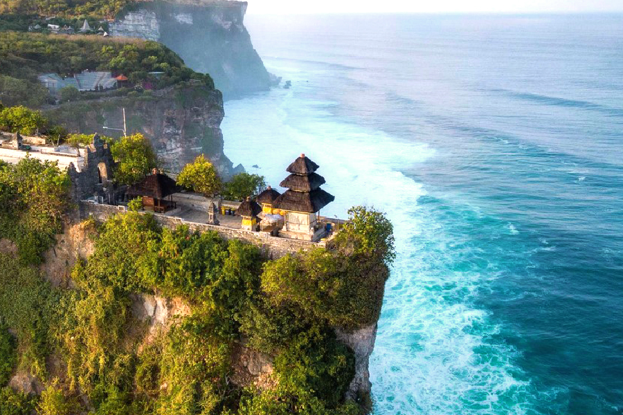 uluwatu temple